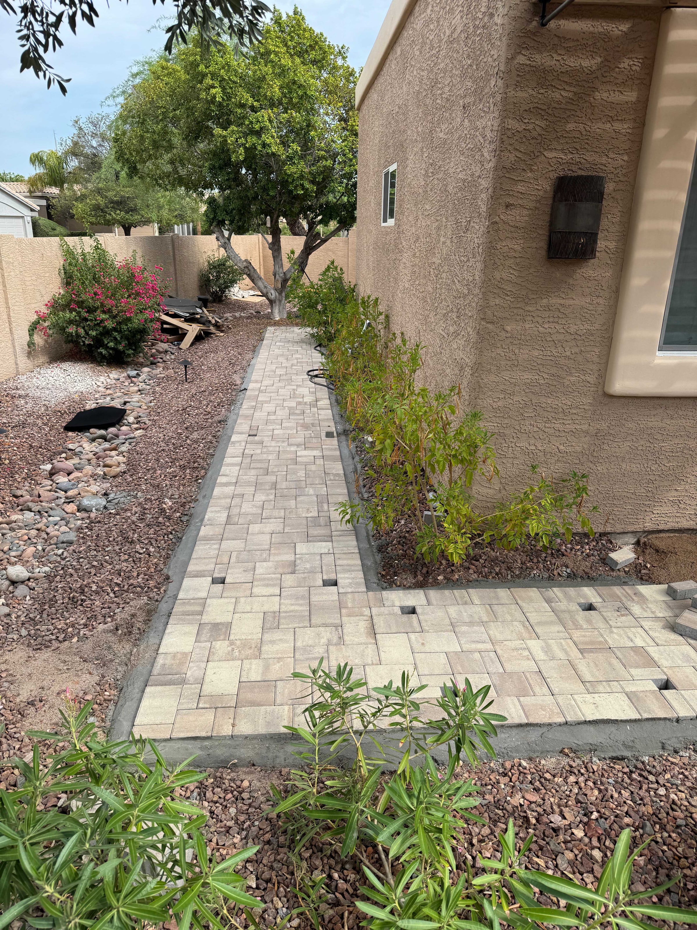 Fountain Courtyard & Side Walkway in Scottsdale, additional view 1
